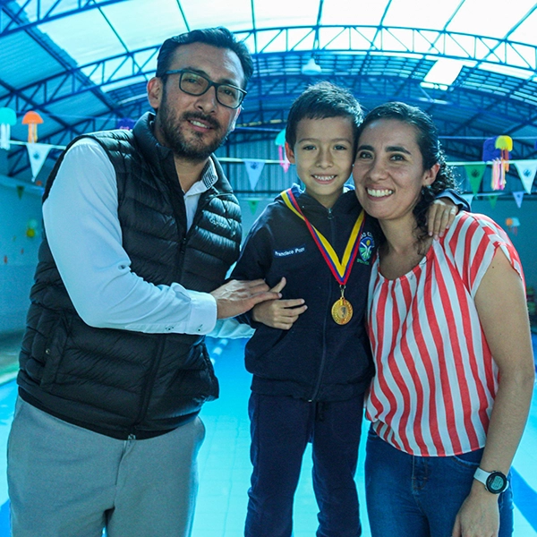 Testimonio Familia Pozo - Colegio Surcos